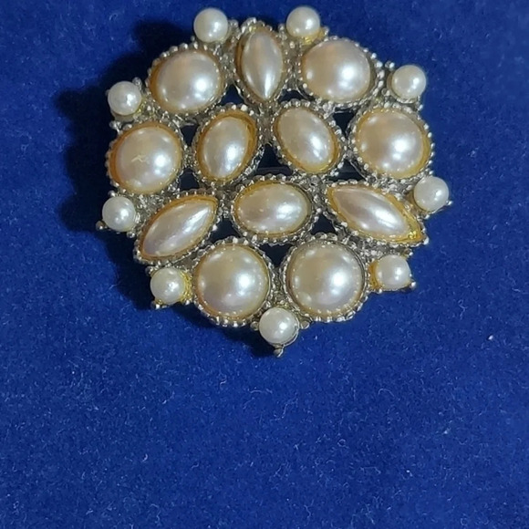 Vintage Silver‎ Pearl Cluster Brooch - Picture 5 of 6